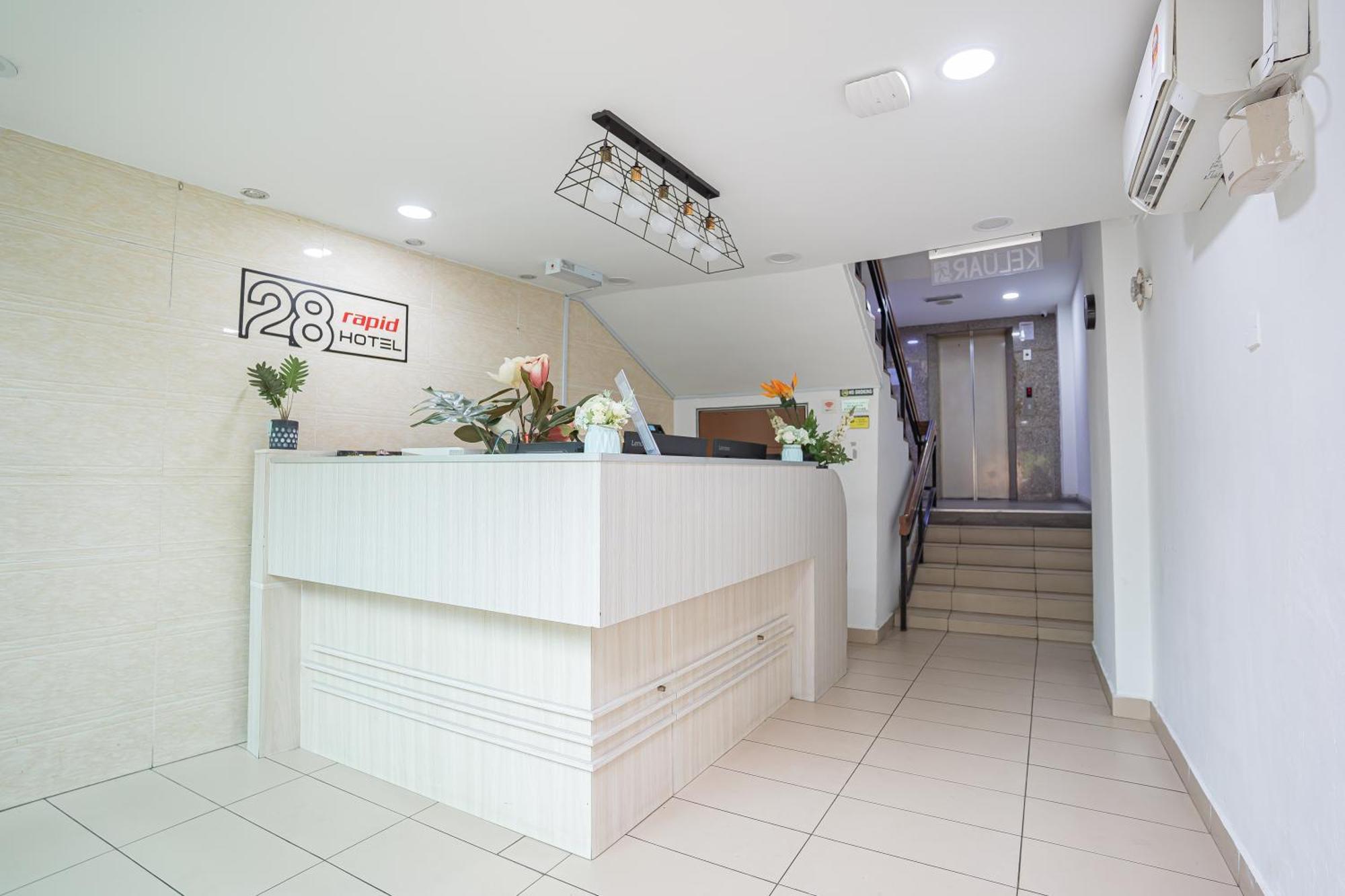 Hotel 28 Rapid Куала-Лумпур Екстер'єр фото